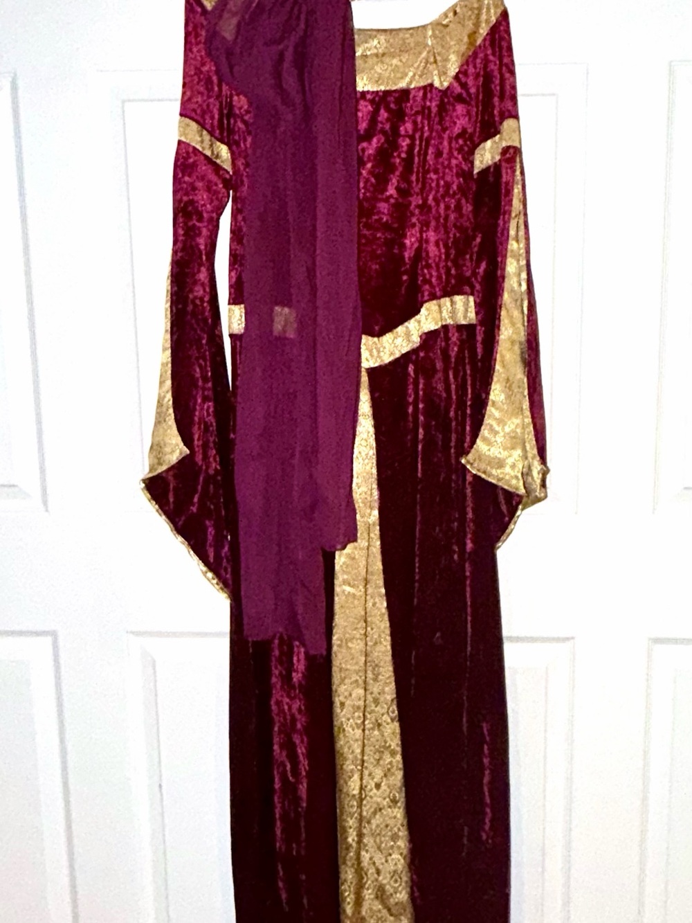 Incharacter Women’s Maid Marian Complete Medieval Costume Sz M (8-10) - Picture 2 of 6